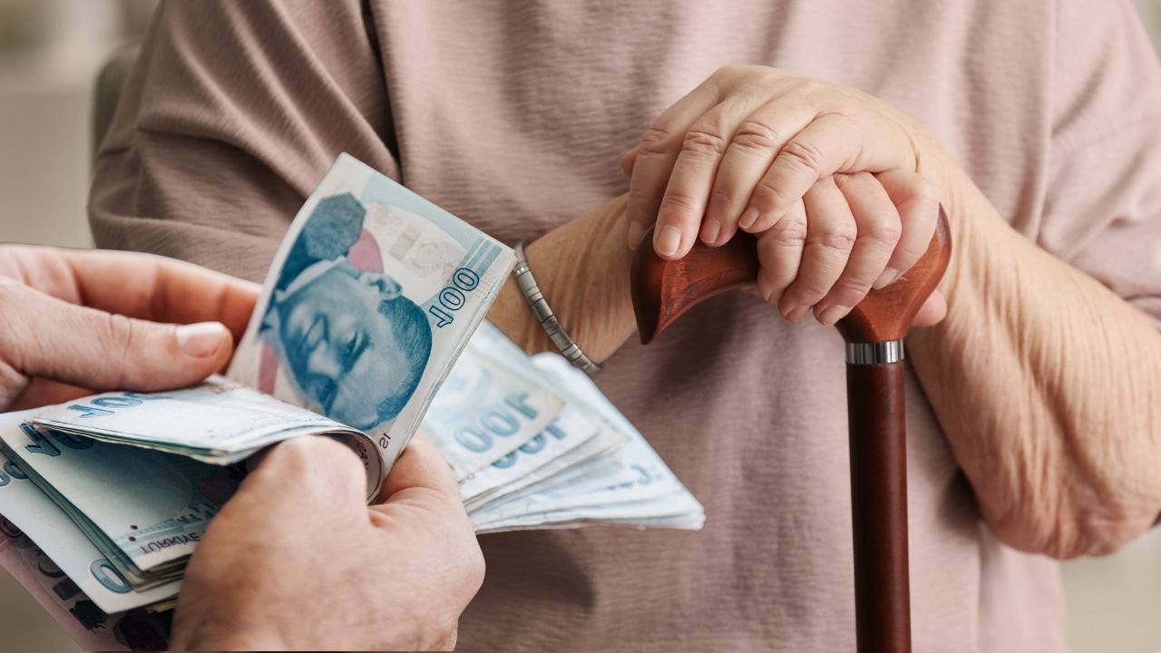 5 aylık enflasyon farkı belli oldu: Emekli maaşları ne kadar artacak?