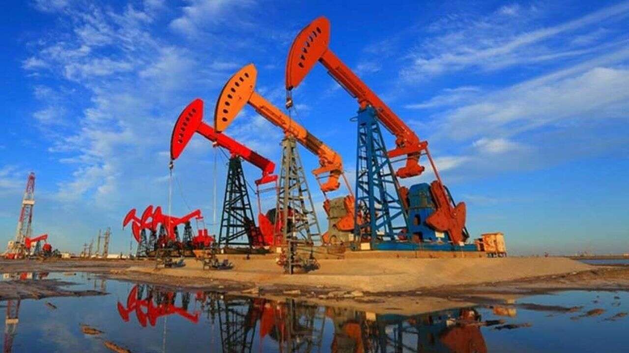 Hürmüz Boğazı Krizi Petrol Piyasasını Sarstı: Günlük 10,1 Milyon Varillik Rekor Kayıp