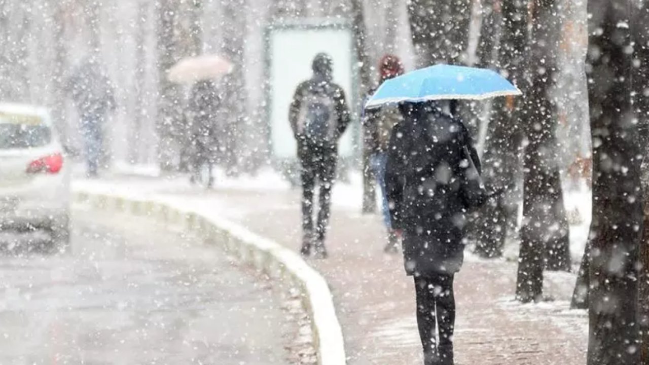 Meteoroloji'den Uyarı: Pazar Gününe Kar ve Yağmur Geliyor!